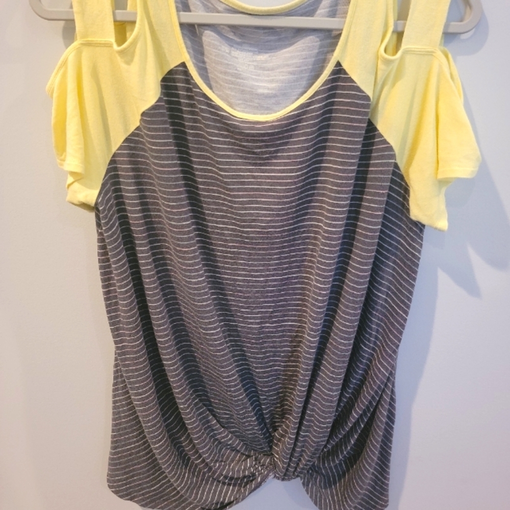 XXL Neon top!